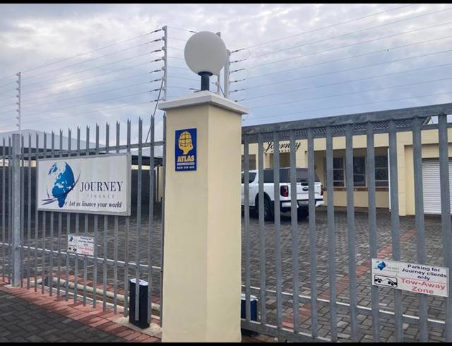 BUSINESS PROPERTY TO RENT IN NEWTON PARK